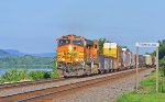 BNSF  4017,  BNSF's   St.Croix    Sub.